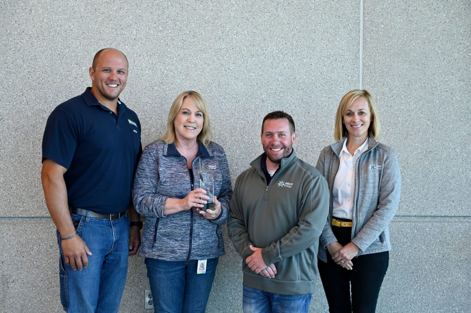 IVCCD Bestows Ambassador Of The Year Award To Alliant Energy Iowa 